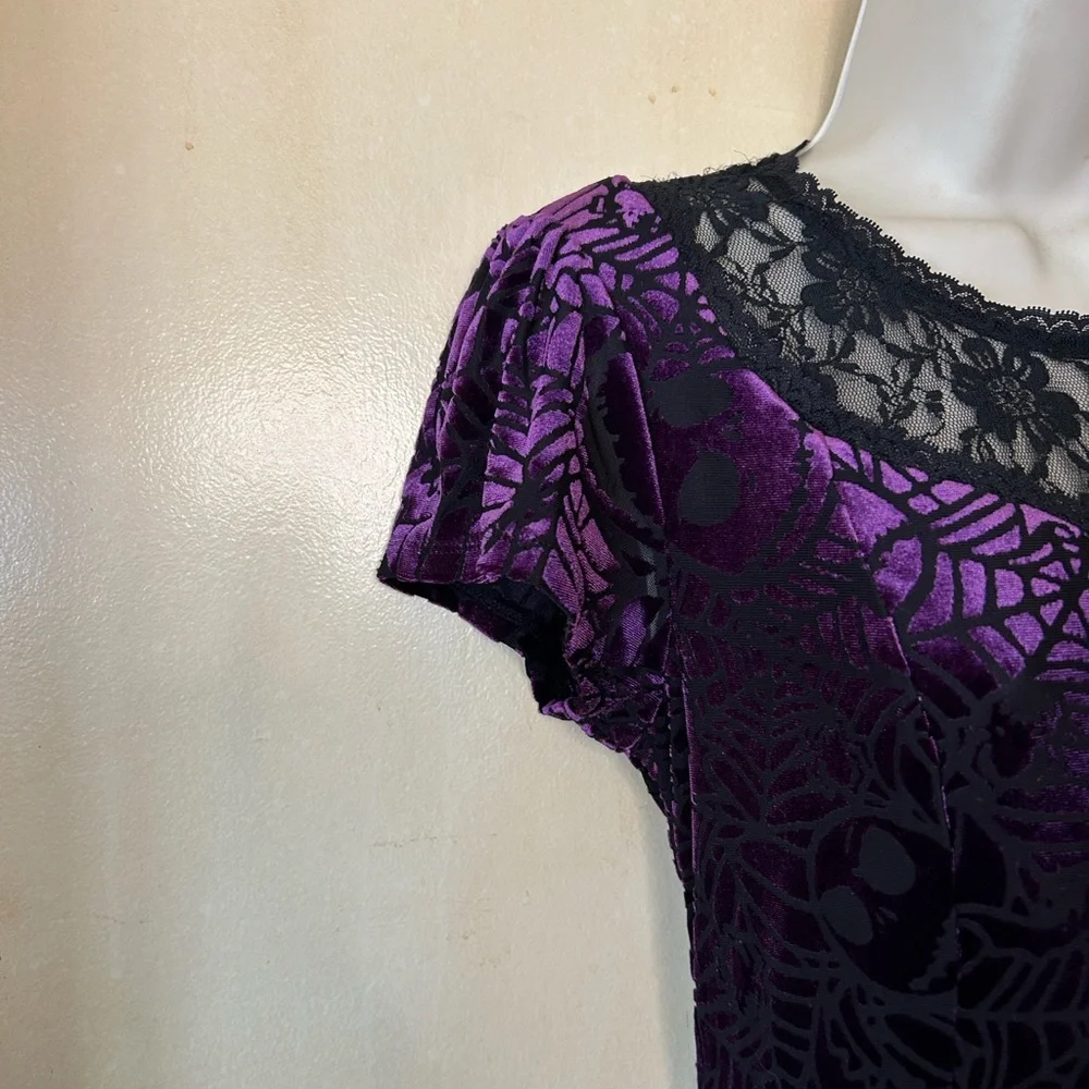 Disney Nightmare Before Christmas Purple Velvet Dress with Black Lace Detail M - Picture 7 of 13